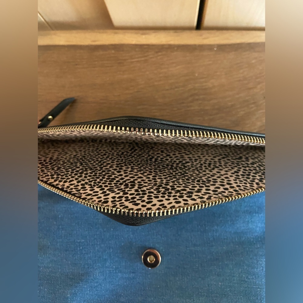 Cute Crossbody/Clutch - Picture 4 of 5